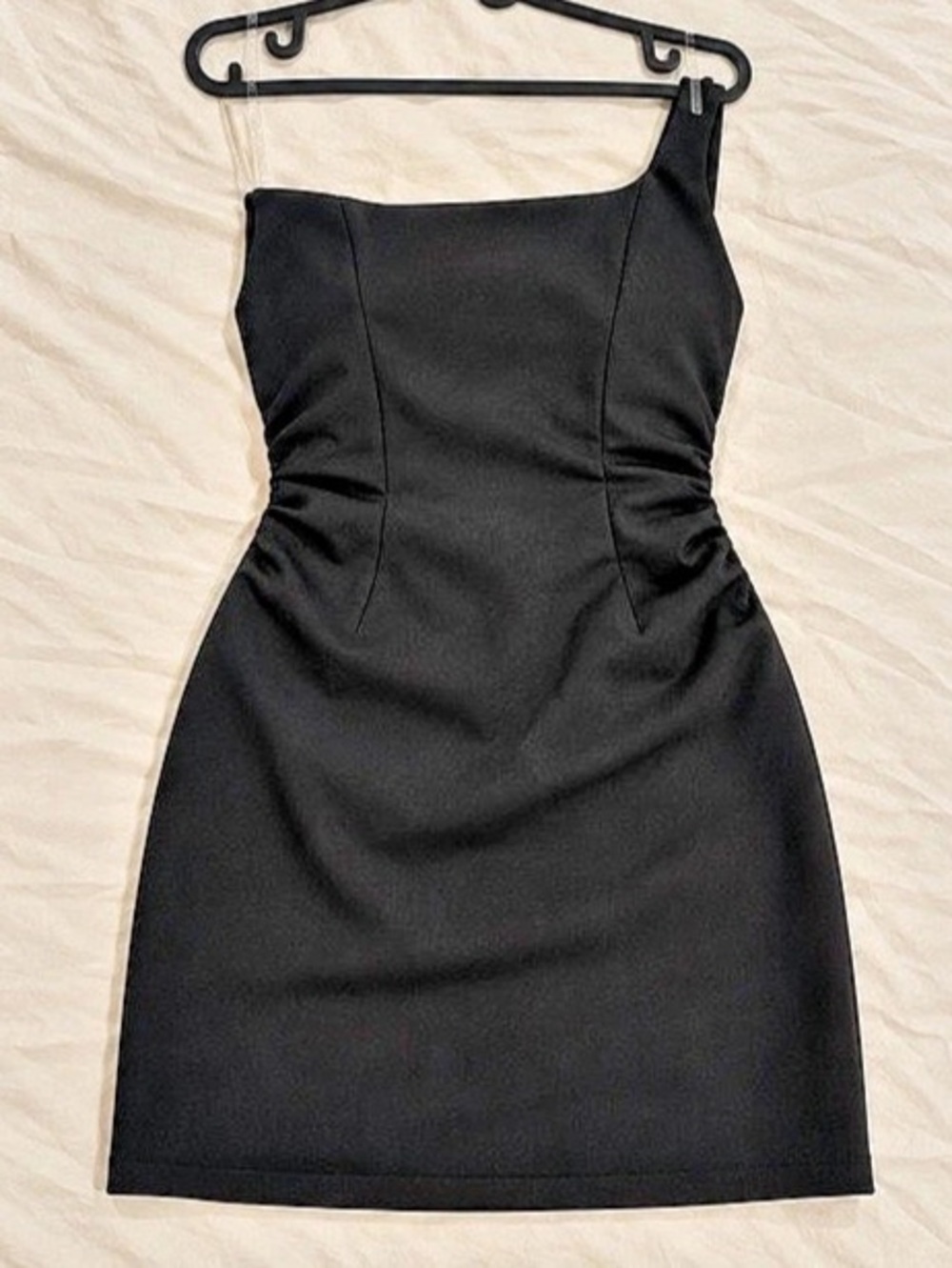 Emerald Sundae Mini Ruched Black Dress Size Medium Like New